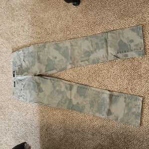 ANA MODERN FIT JEANS SIZE 4